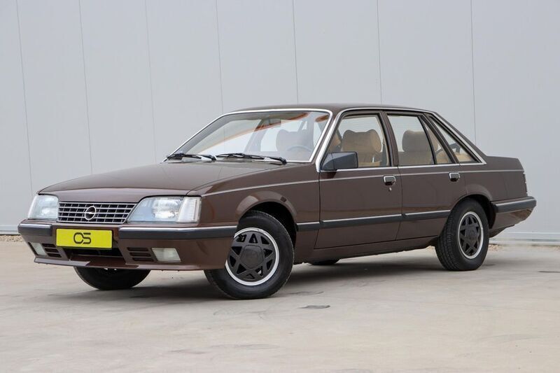 Braun Gebraucht 1983 Opel Senator Limousine | 18.900 € - Bild 1/4