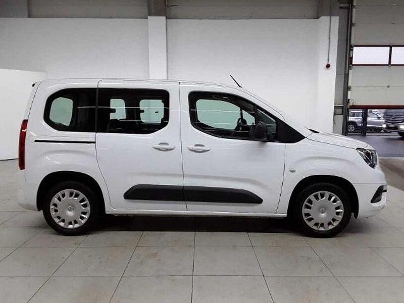 Gebraucht Opel Combo Edition 110 PS (80 kW) 2022 Kaolin weiß Van / Kleinbus