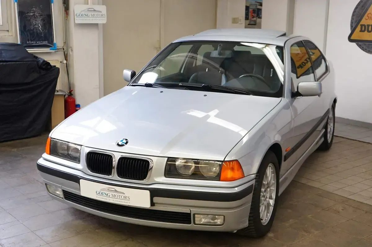 Gebraucht BMW 323 170 PS (125 kW) 1998 Silber Coupé