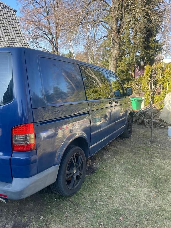 Second-hand VW T5 Basis 2005 Albastru Van