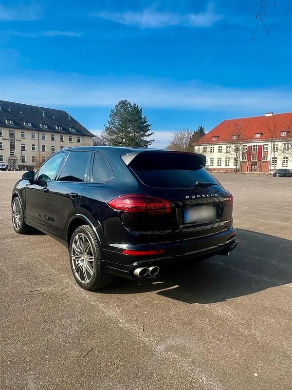 Gebraucht Porsche Cayenne 385 PS (283 kW) 2017 Schwarz SUV