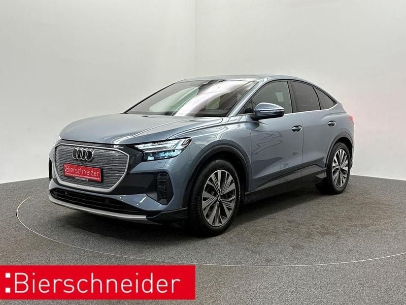 Blau Gebraucht 2022 Audi Q4 Sportback e-tron S-Line SUV | 36.950 € (Fairer Preis) - Bild 1/4