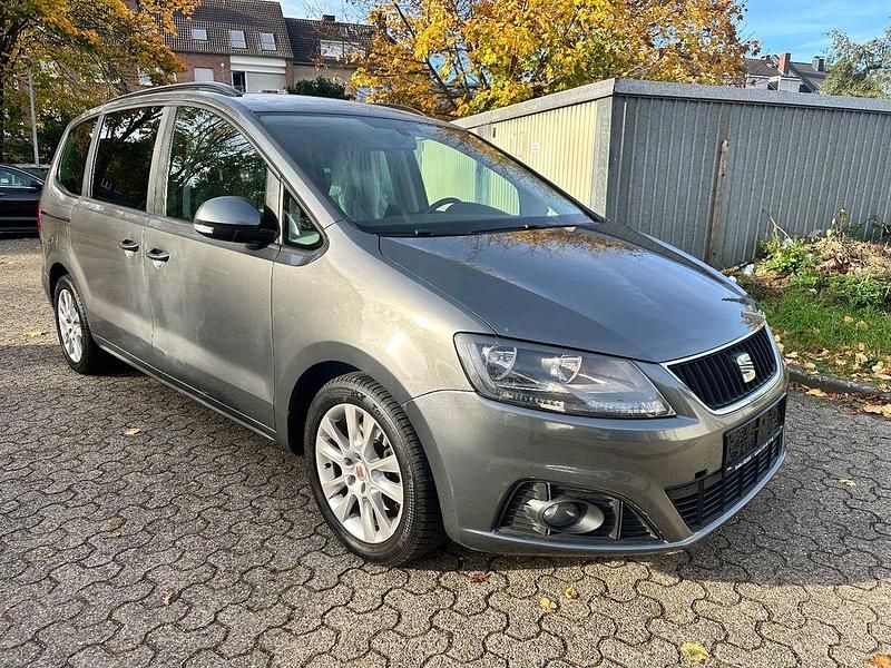 Grau Gebraucht 2013 Seat Alhambra Style Van / Kleinbus | 6.450 € (Guter Preis) - Bild 1/4
