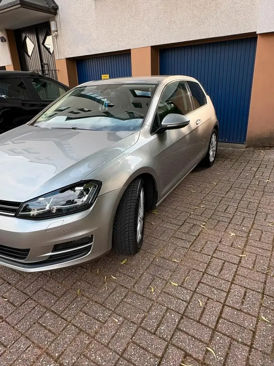 Gebraucht VW Golf VII 105 PS (77 kW) 2013 Andere farben Coupé