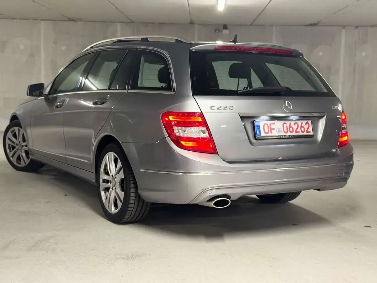 Gebraucht Mercedes C220 170 PS (125 kW) 2013 Palladiumsilber Kombi
