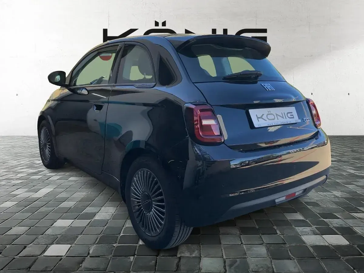 Gebraucht Fiat 500e Icon 86 kW (118 PS) 2024 Schwarz Kleinwagen