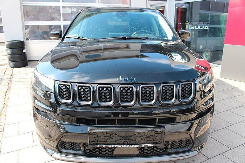 Gebraucht Jeep Compass 179 PS (131 kW) 2022 Schwarz SUV
