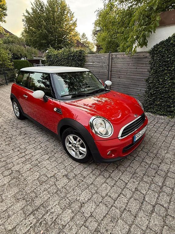 Rot Gebraucht 2011 Mini ONE Kleinwagen | 5.500 € (Etwas zu teuer) - Bild 1/4