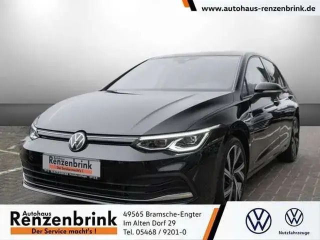 Deep black perleffekt Gebraucht 2024 VW Golf VIII IQ Drive Limousine | 32.490 € (Teuer) - Bild 1/4