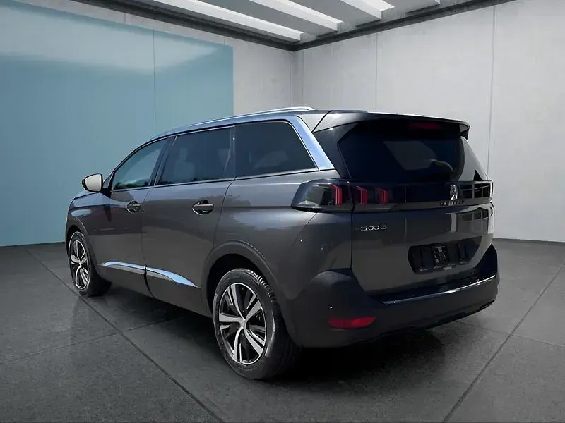 Gebraucht Peugeot 5008 Allure 131 PS (96 kW) 2022 Andere SUV