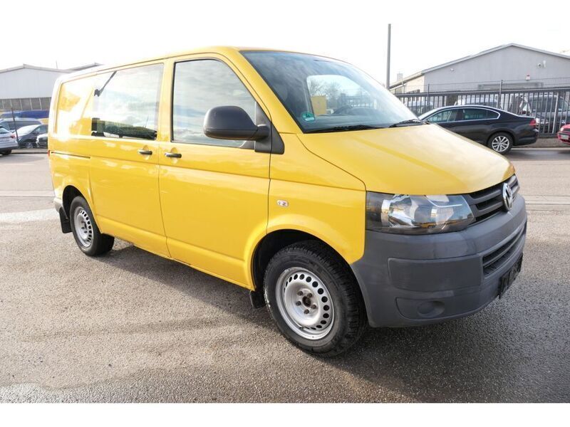 Gebraucht VW T5 84 PS (61 kW) 2013 Ginstergelb r1032 Van