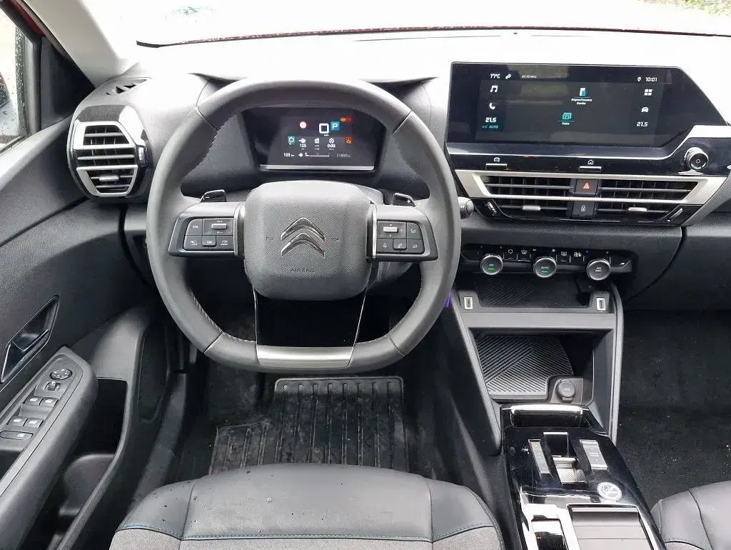 Gebraucht Citroën C4 PureTech 131 PS (96 kW) 2024 Rot metallic SUV