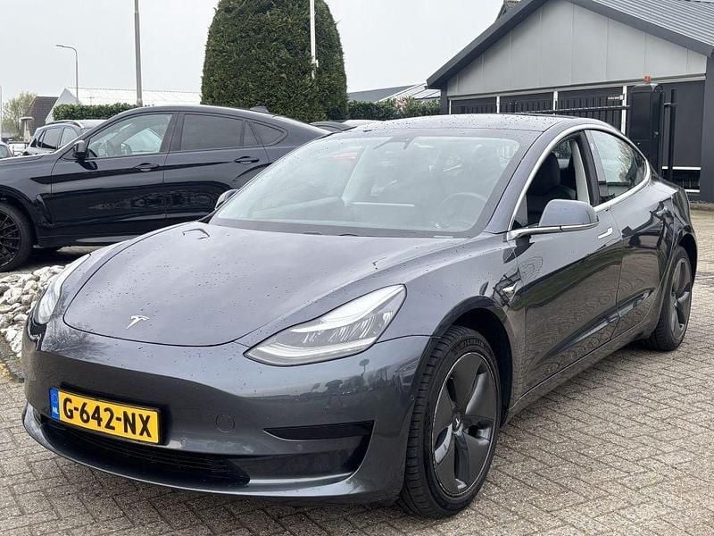 Gebraucht Tesla Model 3 RWD 175 kW (238 PS) 2019 Grau Limousine