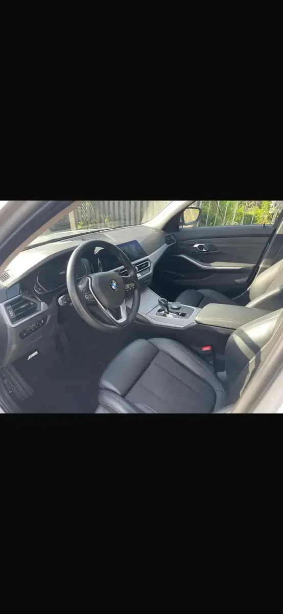 Gebraucht BMW 318 Advantage 150 PS (110 kW) 2021 Silber Kombi