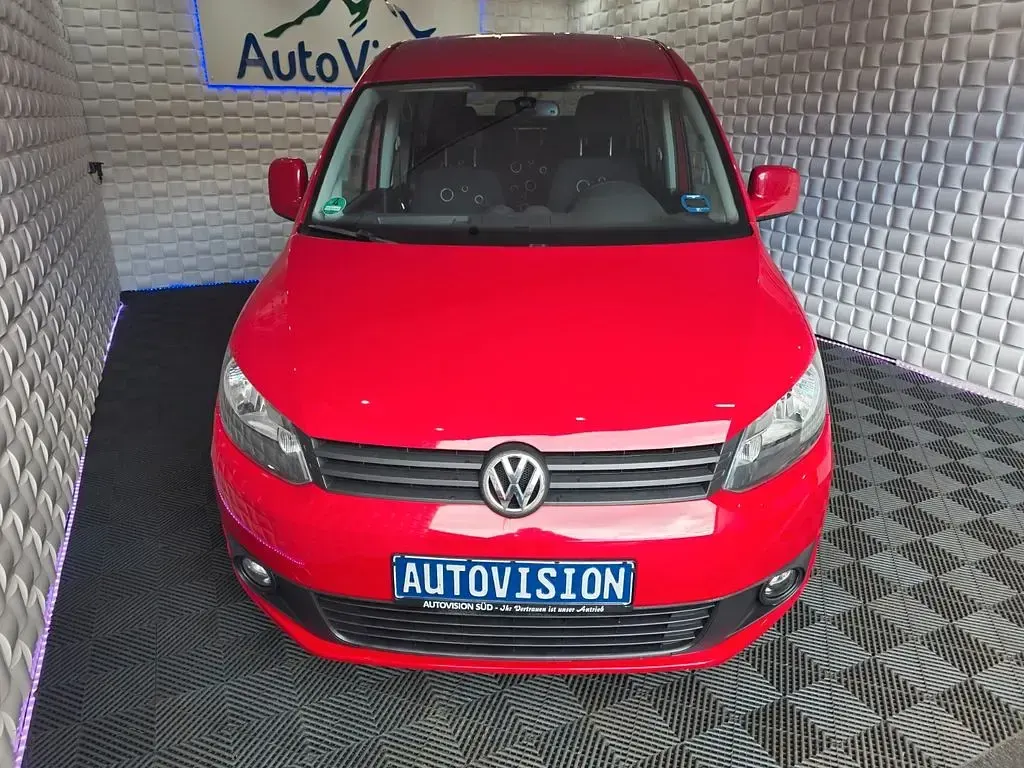 Gebraucht VW Caddy Maxi 102 PS (75 kW) 2011 Rot Van / Kleinbus