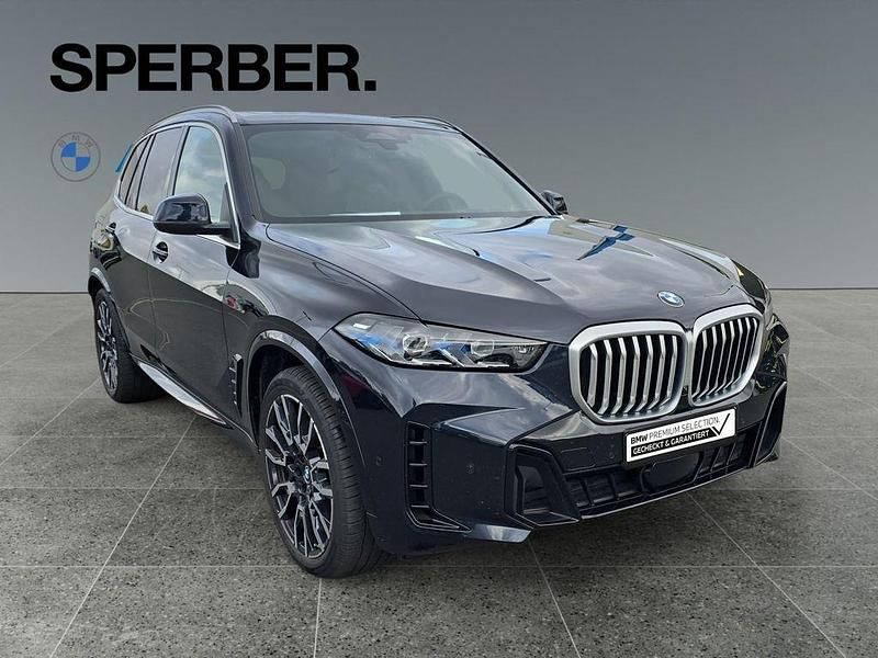 Schwarz Gebraucht 2024 BMW X5 M Sport SUV | 81.990 € (Teuer) - Bild 1/4