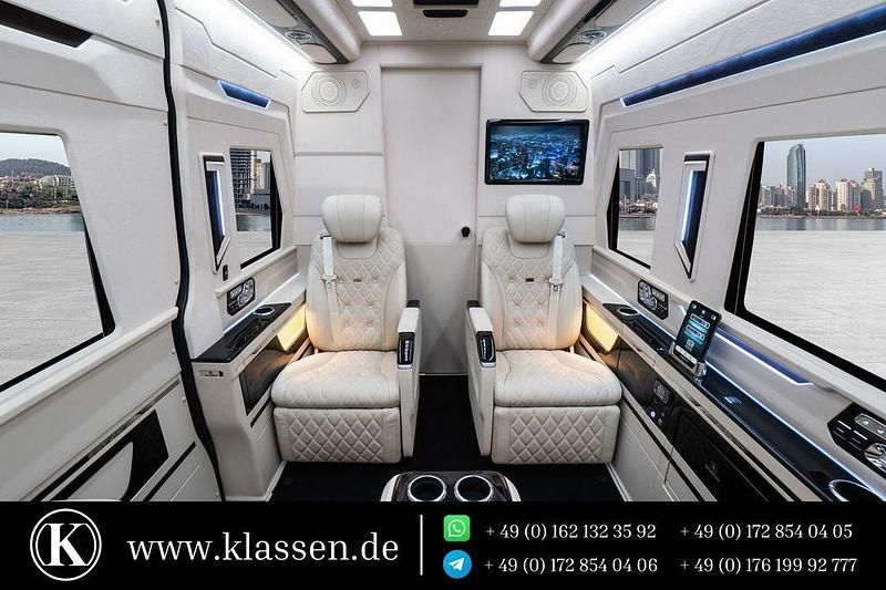 Neu Mercedes Sprinter Luxury 190 PS (139 kW) 2026 Schwarz Van