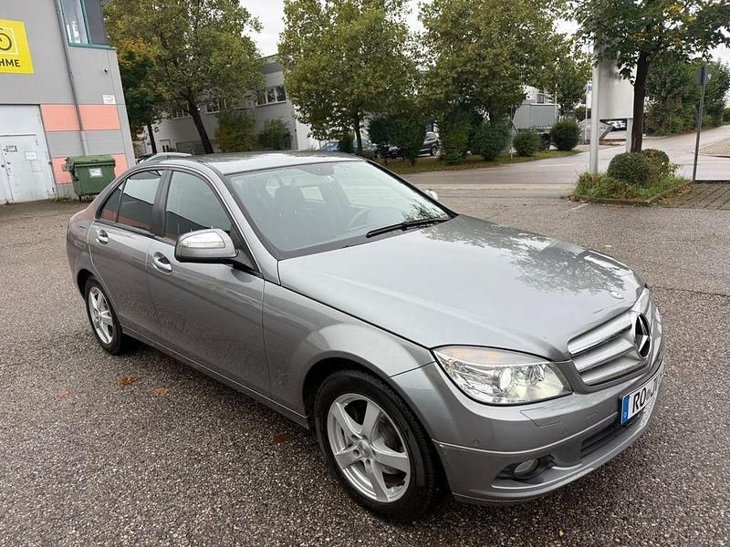 Silber Gebraucht 2008 Mercedes C220 Limousine | 4.700 € (Superpreis) - Bild 1/4