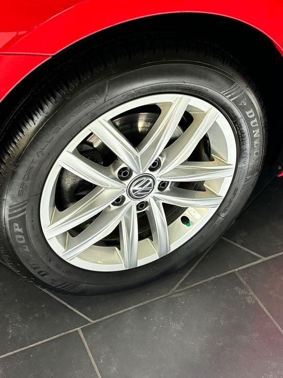 Gebraucht VW Golf VII Highline 150 PS (110 kW) 2019 Rot Kombi