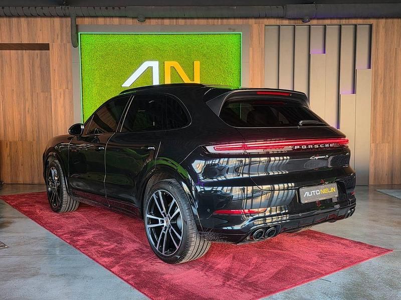 Gebraucht Porsche Cayenne S 475 PS (349 kW) 2025 Schwarz SUV