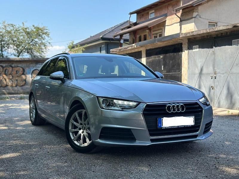 Silber Gebraucht 2016 Audi A4 Ambiente Kombi | 13.000 € (Superpreis) - Bild 1/4