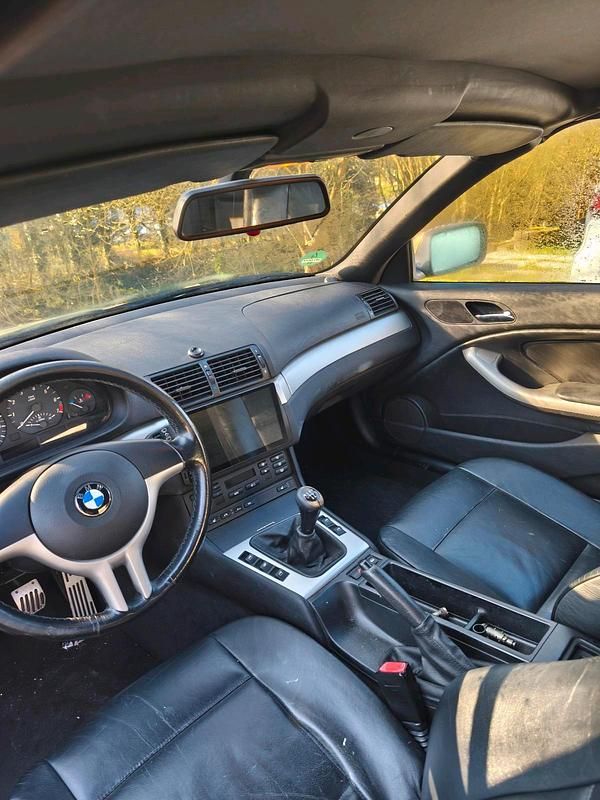 Gebraucht BMW 318 Cabriolet 143 PS (105 kW) 2003 Gold Cabrio