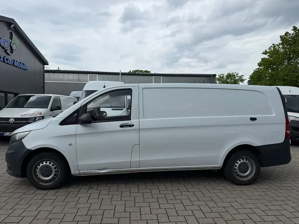 Używany Mercedes Vito 114 KM (83 kW) 2016 Biały Van