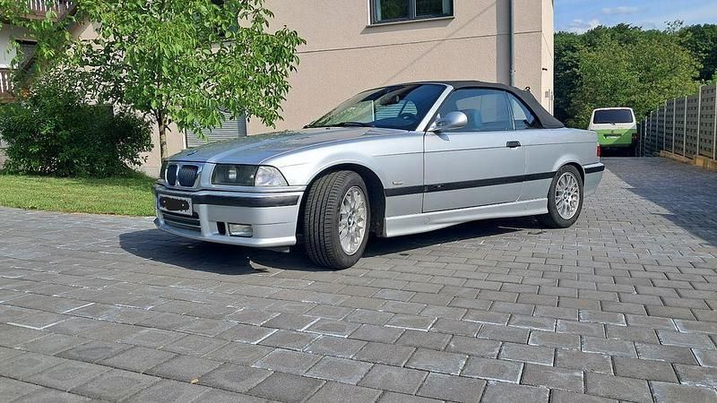 Gebraucht BMW 318 Cabriolet M Sport 116 PS (85 kW) 1999 Silber Cabrio