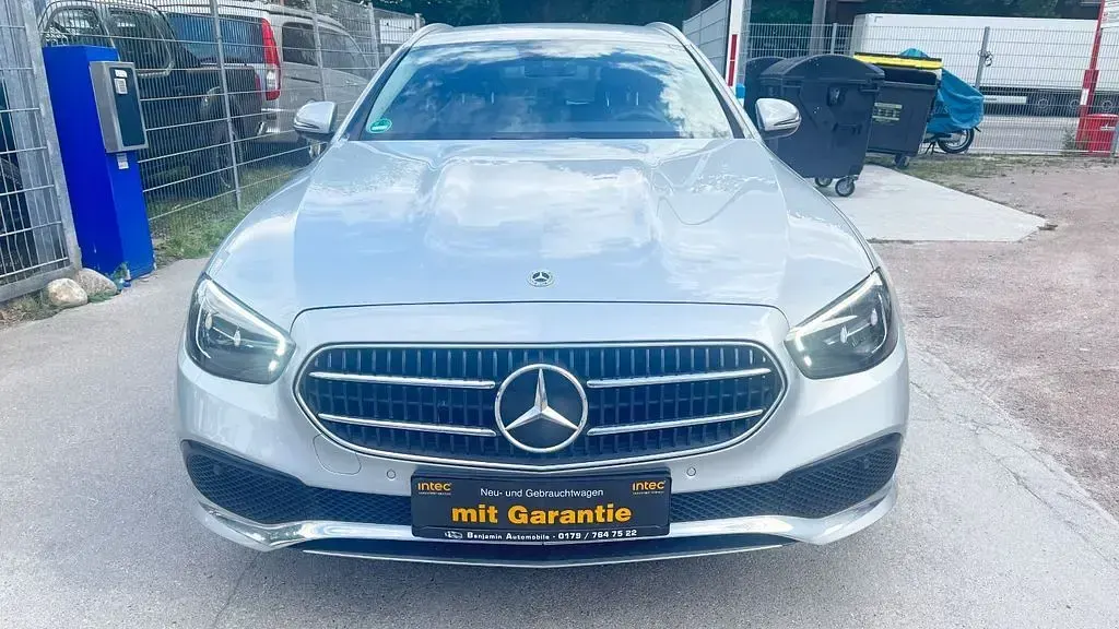 Gebraucht Mercedes 220 Avantgarde 200 PS (147 kW) 2023 Silber Limousine