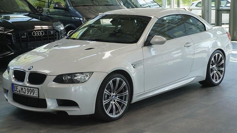 Weiß Gebraucht 2013 BMW M3 Cabriolet Performance Cabrio | 59.661 € (Etwas zu teuer) - Bild 1/4
