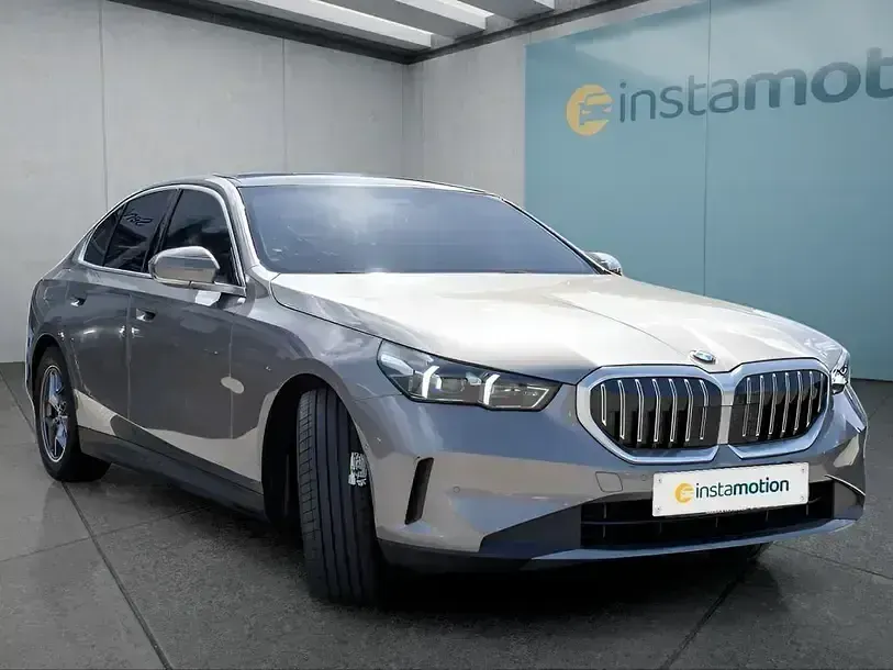 Second-hand BMW 520 197 CP (144 kW) 2024 Gri Berlinǎ