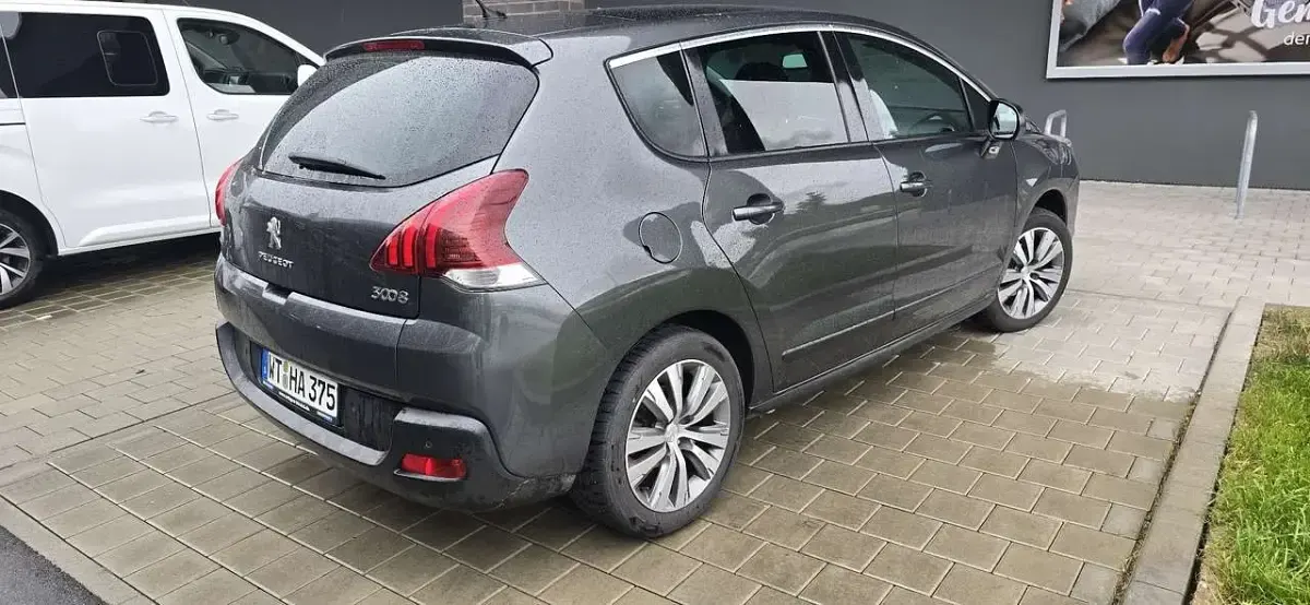 Second-hand Peugeot 3008 Active 120 CP (88 kW) 2015 Gri Break