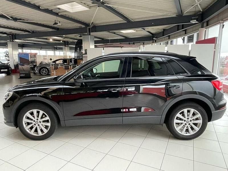 Gebraucht Audi Q3 Basis 150 PS (110 kW) 2020 Mythosschwarz metallic SUV