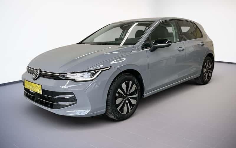 Grau Gebraucht 2024 VW Golf VIII Goal Limousine | 29.980 € (Superpreis) - Bild 1/4