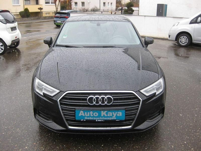 Gebraucht Audi A3 116 PS (85 kW) 2017 Schwarz Limousine
