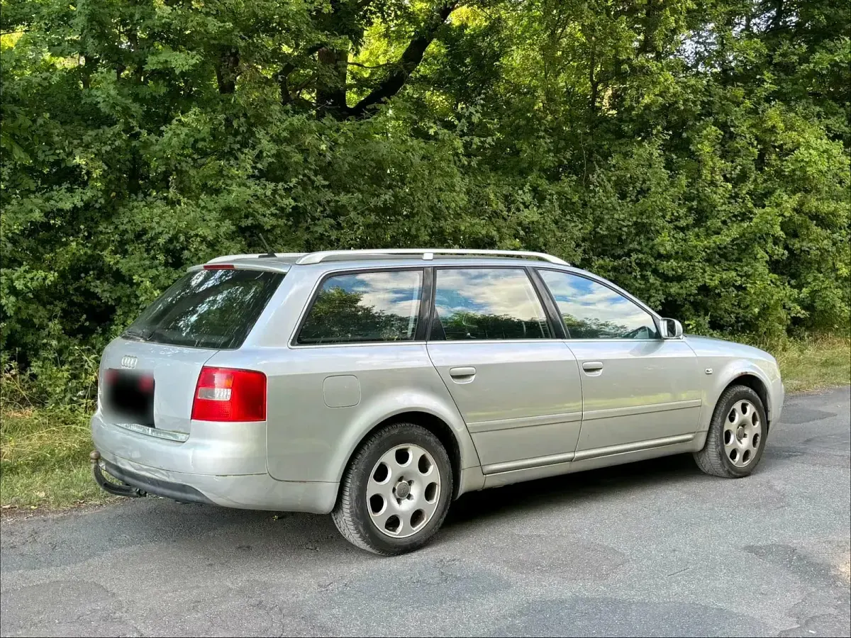 Gebraucht Audi A6 163 PS (119 kW) 2002 Grau Kombi
