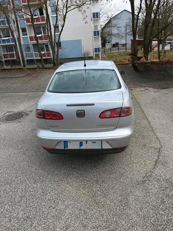 Gebraucht Seat Cordoba 101 PS (74 kW) 2004 Grau Limousine