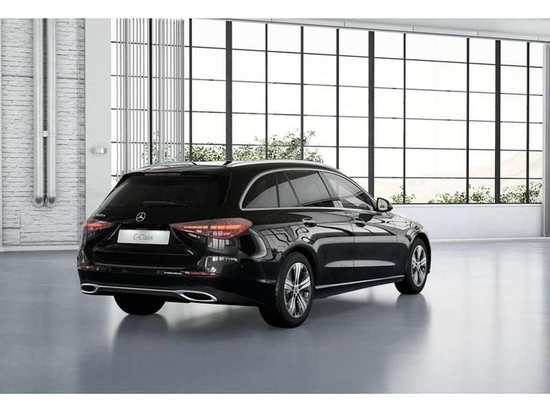 Gebraucht Mercedes C300e Avantgarde 204 PS (150 kW) 2024 Obsidianschwarz Kombi