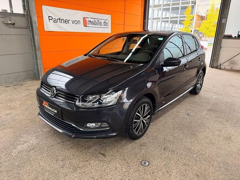 Grau Gebraucht 2016 VW Polo Allstar Limousine | 7.899 € (Fairer Preis) - Bild 1/4