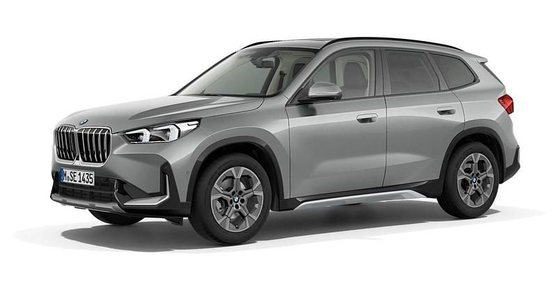 Silber Gebraucht 2025 BMW X1 Comfort Edition SUV | 47.843 € (Fairer Preis) - Bild 1/4