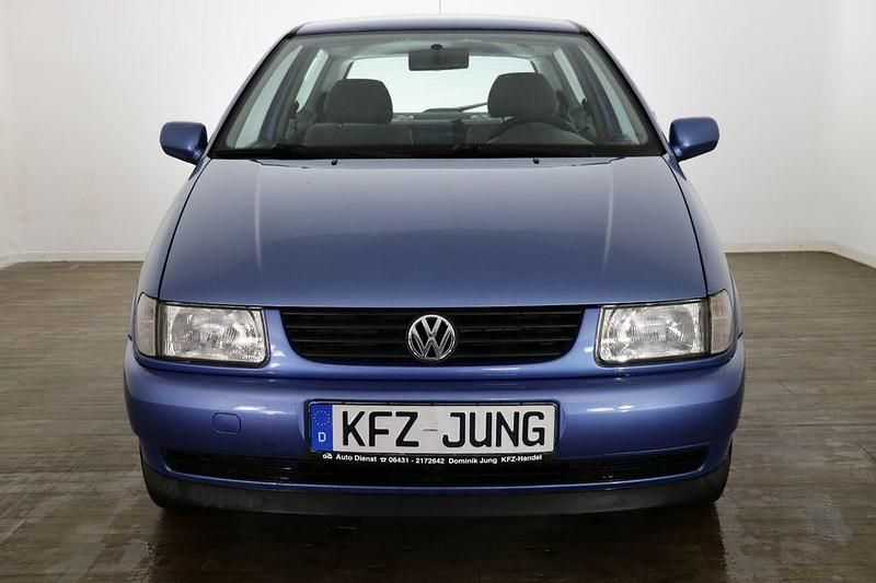 Gebraucht VW Polo 75 PS (55 kW) 1995 Blau Limousine