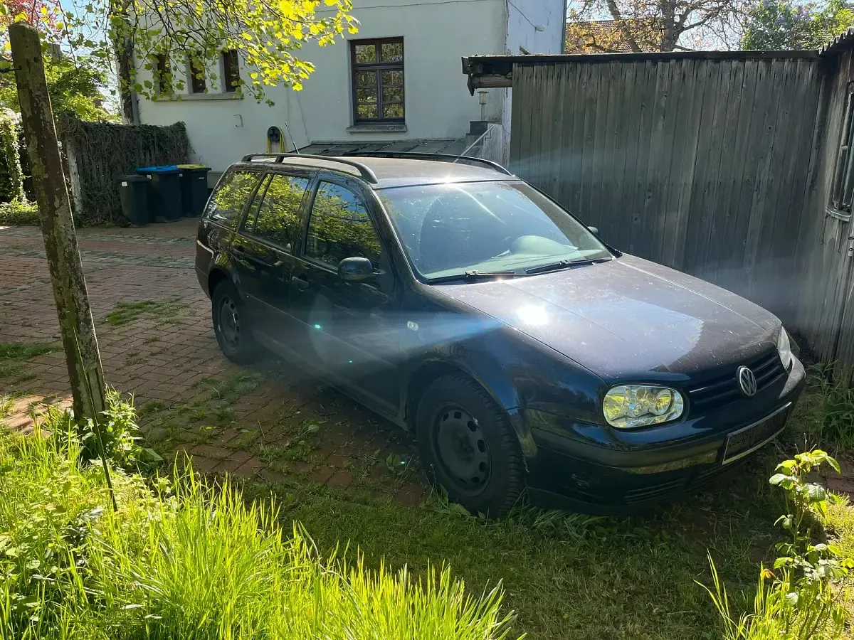 Gebraucht VW Golf IV 101 PS (74 kW) 2003 Schwarz Kombi