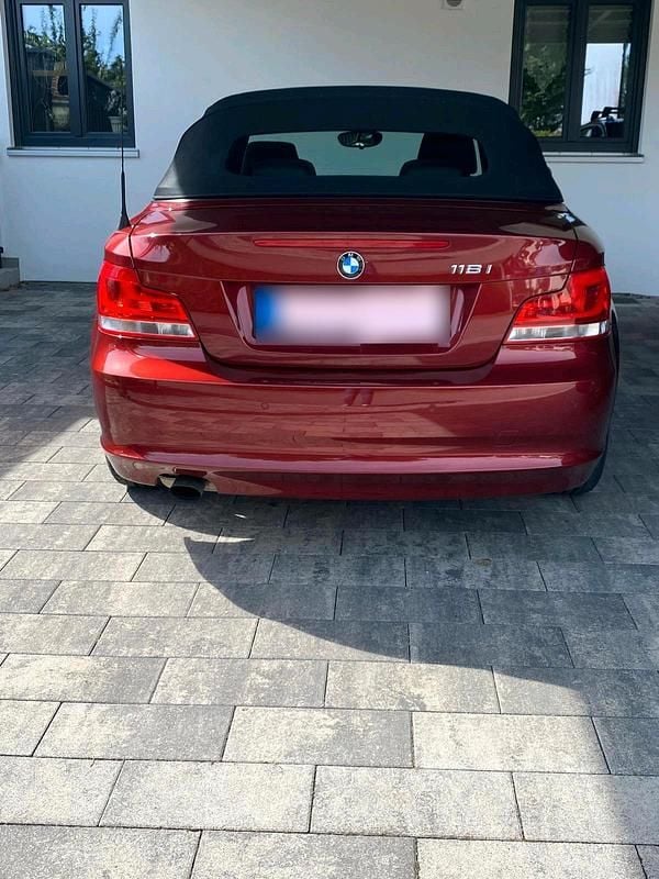 Gebraucht BMW 118 Cabriolet 143 PS (105 kW) 2013 Rot Cabrio