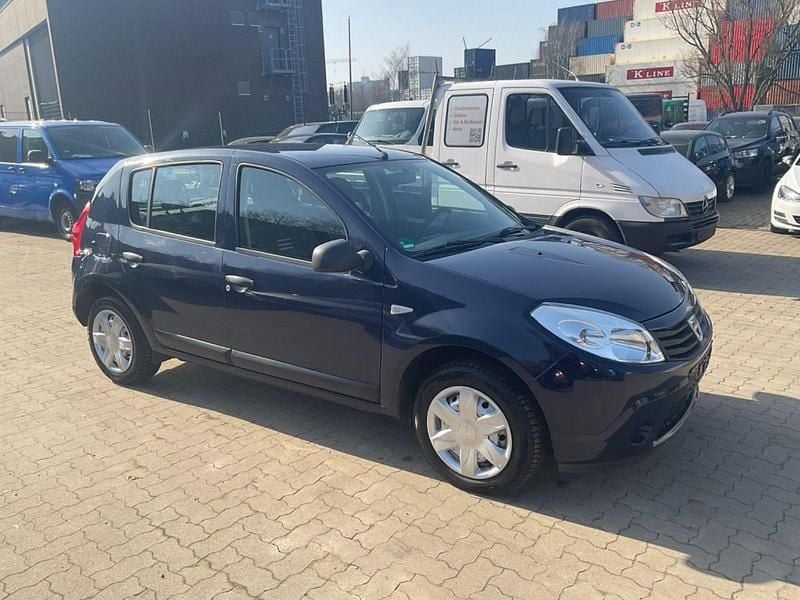 Gebraucht Dacia Sandero 75 PS (55 kW) 2012 Blau Kleinwagen