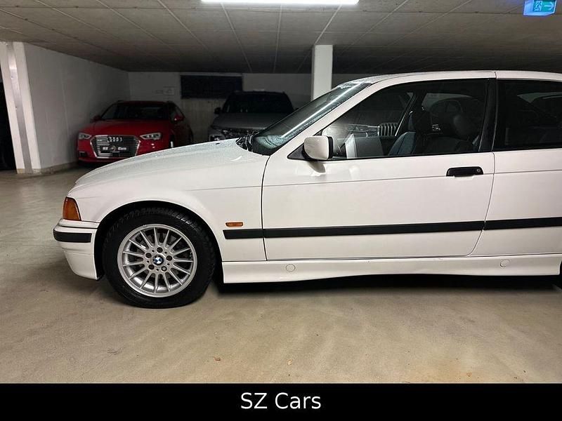 Gebraucht BMW 323 Compact M Sport 170 PS (125 kW) 1998 Weiß Kleinwagen