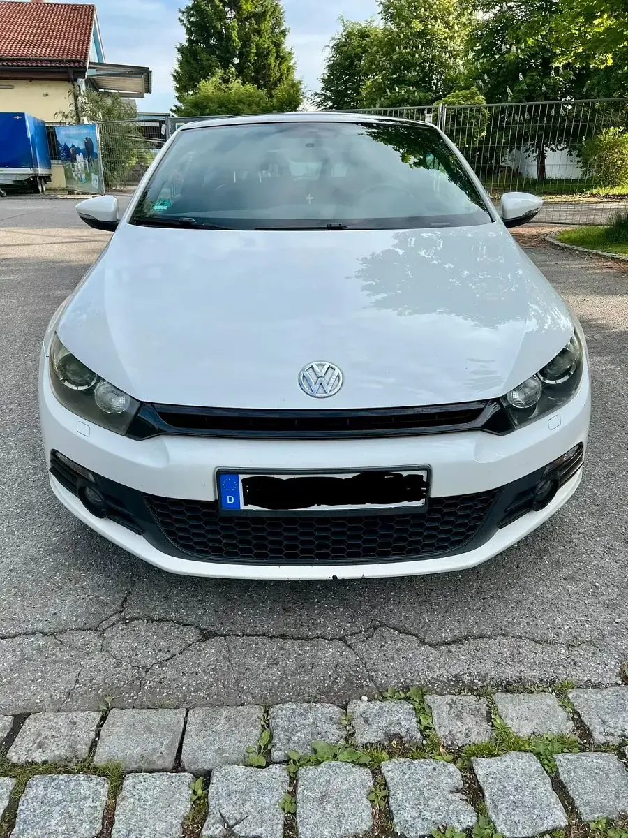 Gebraucht VW Scirocco 160 PS (117 kW) 2009 Weiß Coupé