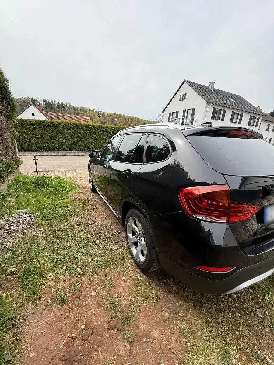 Gebraucht BMW X1 143 PS (105 kW) 2014 Schwarz SUV