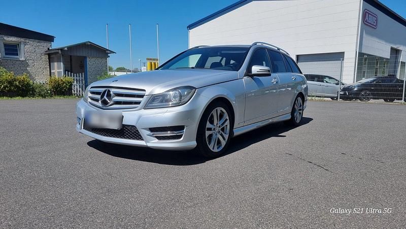 Gebraucht Mercedes C350 Avantgarde 231 PS (169 kW) 2013 Silber Kombi