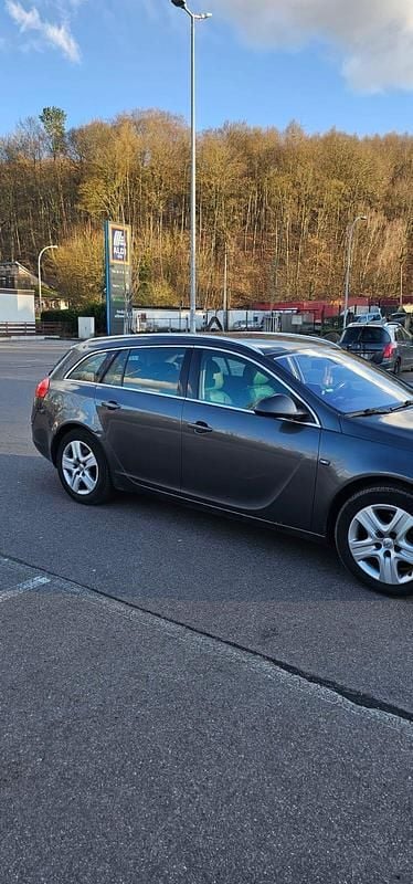 Gebraucht Opel Insignia 163 PS (119 kW) 2009 Grau Kombi