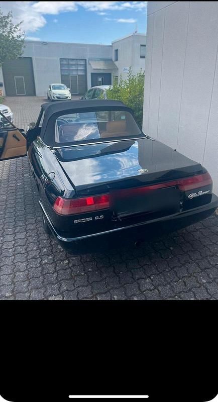 Gebraucht Alfa Romeo Spider 120 PS (88 kW) 1990 Schwarz Cabrio